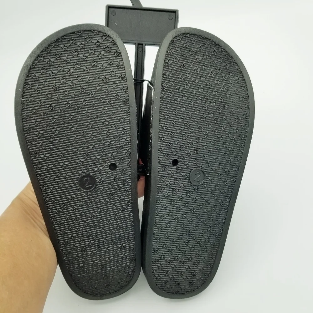 Star Wars Mandalorian Black Slides Sandals NWT Kids size 2